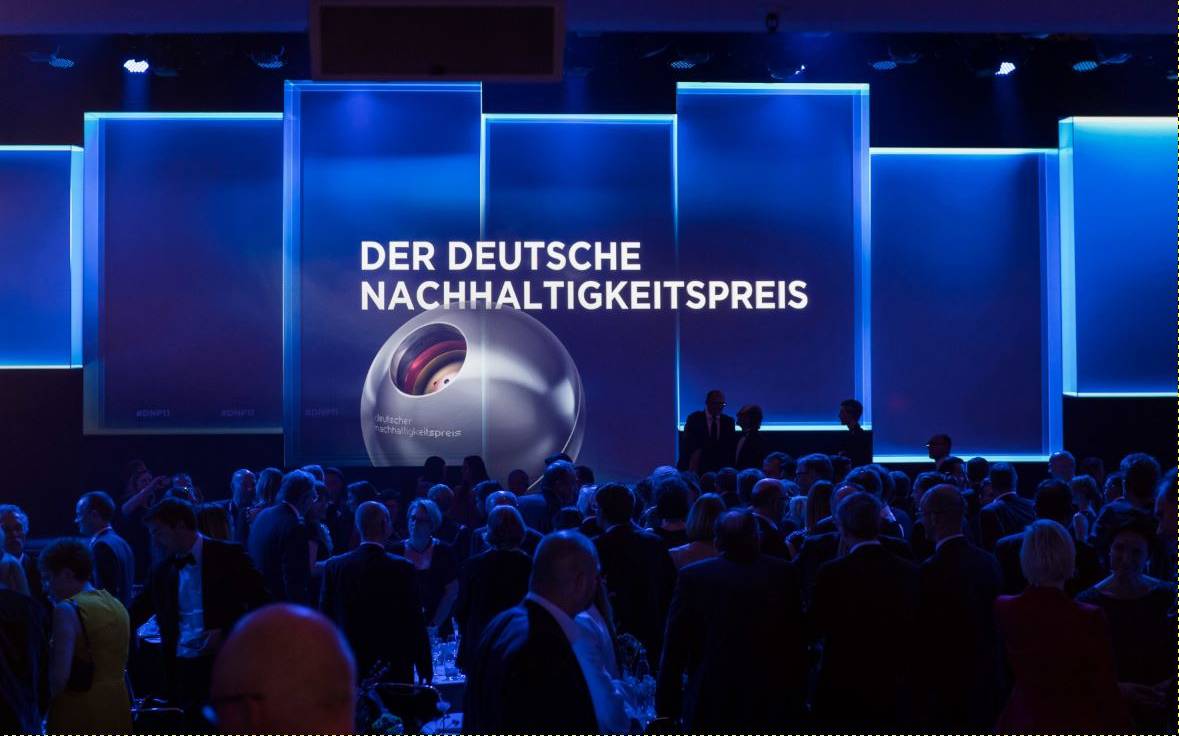 Deutscher Nachhaltigkeitspreis: Die Bühne im Maritim-Hotel während der Preisvergabe
