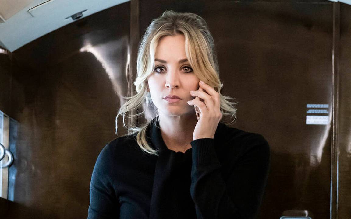 Cassie am Telefon