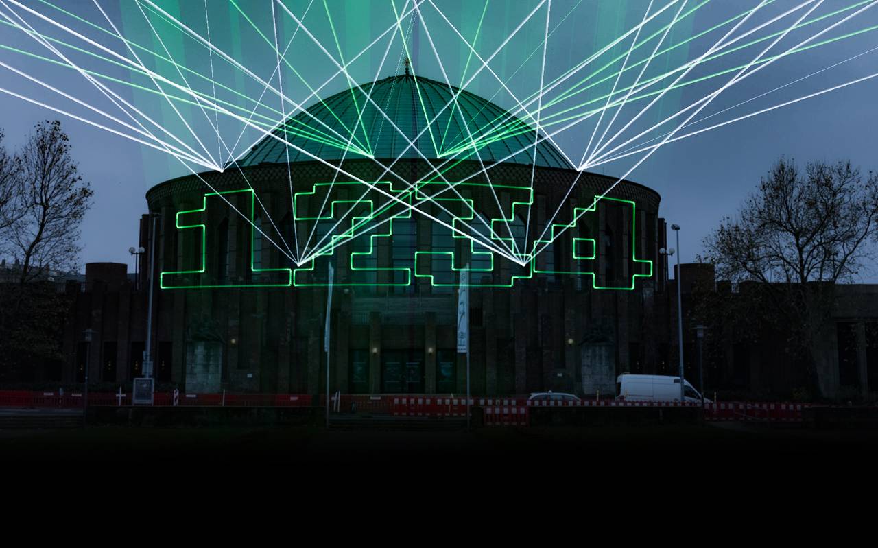 Konzert von "Kraftwerk" vor der Tonhalle