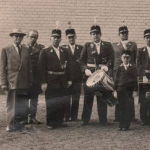 Ein historisches Gruppenbild des Artillerie Corps Oberbilk.