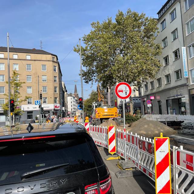 Baustellensituation auf der Friedrichstraße.