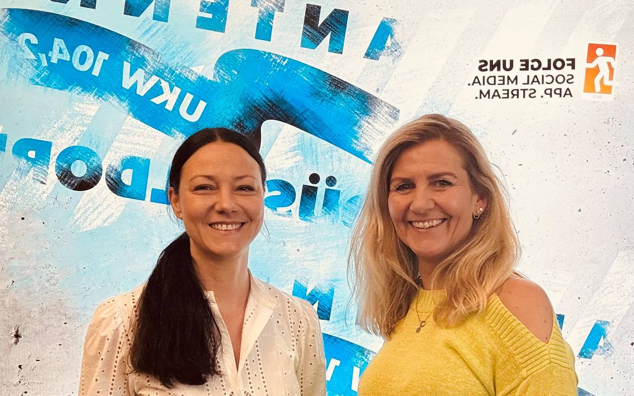 Claudia Monréal mit der Leiterin des Düsseldorfer Capitol Theaters Michaela Guth.