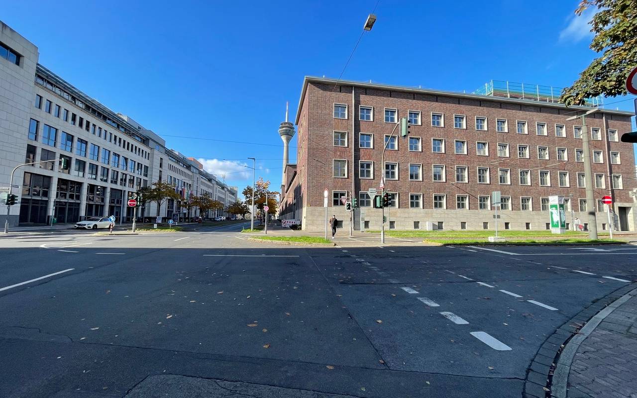 Ein Bild des Polizeipräsidiums am Jürgensplatz.