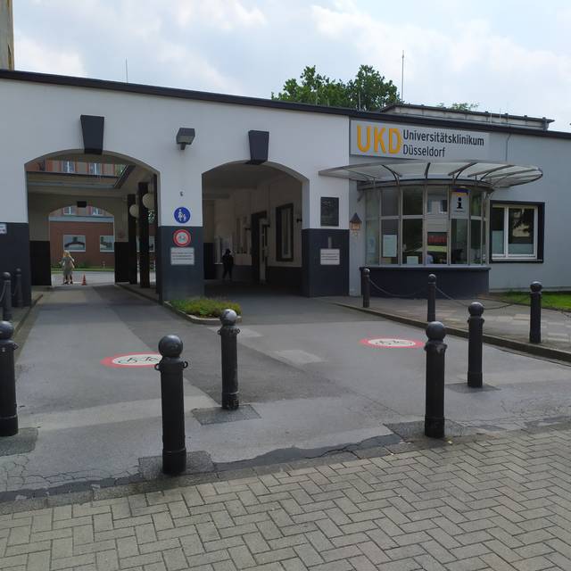Der Eingangsbereich der Uni-Klinik in Düsseldorf.