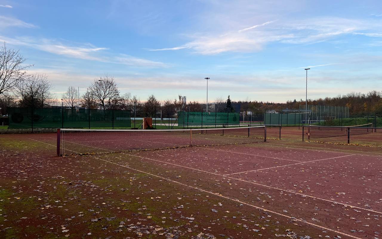 Auf dem Vereinsgelände des Hellerhofer Sportvereins gibt es auch viele Tennisplätze