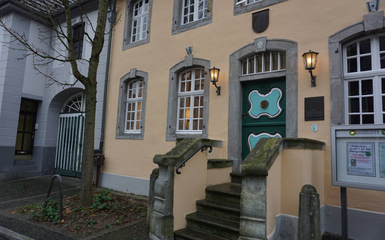 Eingang des Bürgerhauses in Angermund