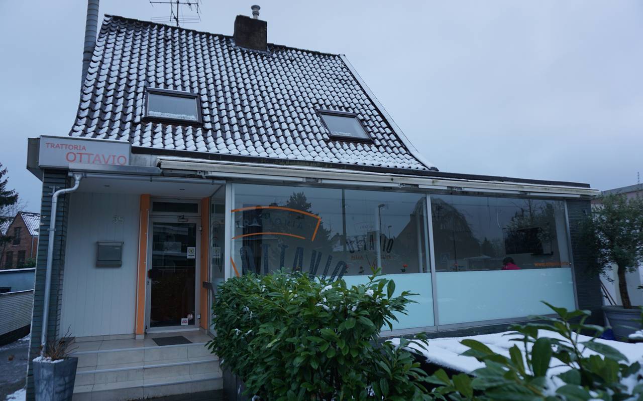 Zu sehen ist das Restaurant " Trattoria Ottavio" in Düsseldorf Angermund.