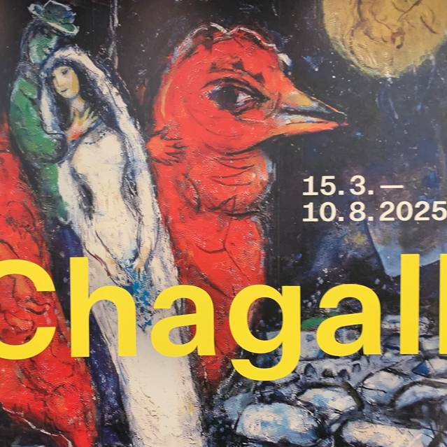 Ein Plakat, das auf die Chagal-Ausstellung in Düsseldorf hinweist.