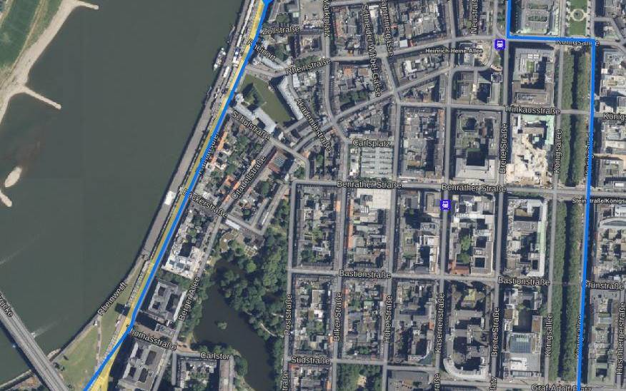 Luftaufnahme der Düsseldorfer Innenstadt mit markierter Demoroute