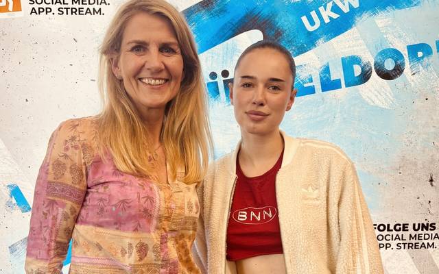 Claudia Monréal, Moderatorin bei Antenne Düsseldorf mit Musikerin Thunder Bae