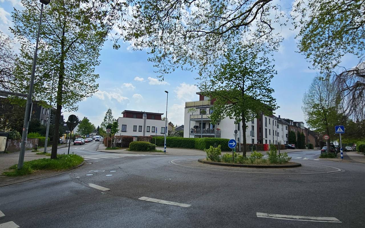 Kreisel auf der Gerresheimer Landstraße in Unterbach