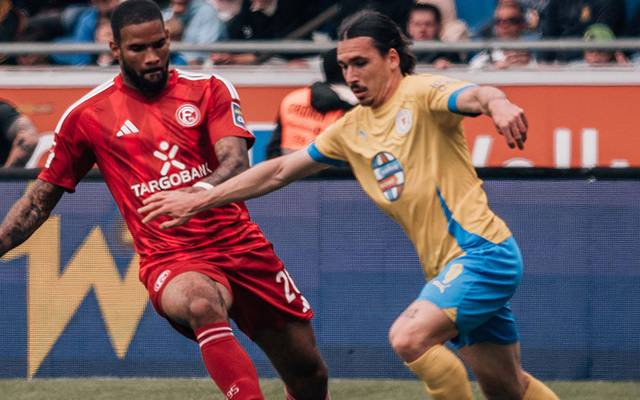 Spielszene aus dem Auswärtsspiel der Fortuna in Braunschweig.