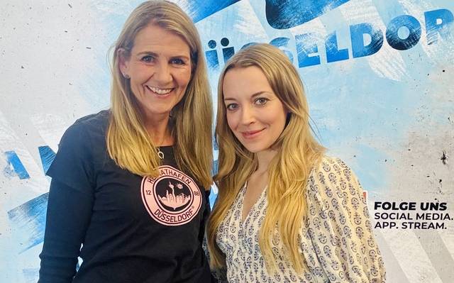 Claudia Monréal, Moderatorin bei Antenne Düsseldorf mit Moderatorin Nadine Saibert
