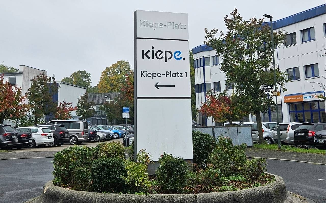 Kiepe Platz 1 mit Kiepe Schild in der Mitte.