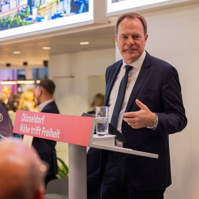 Oberbürgermeister Stephan Keller bei seinem Vortrag auf der Expo Real 2025 in München.