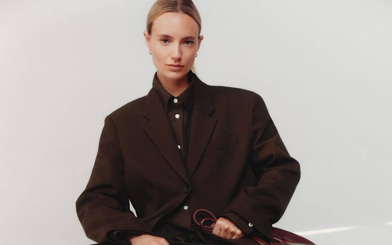 Look in Schokobraun von Arket
