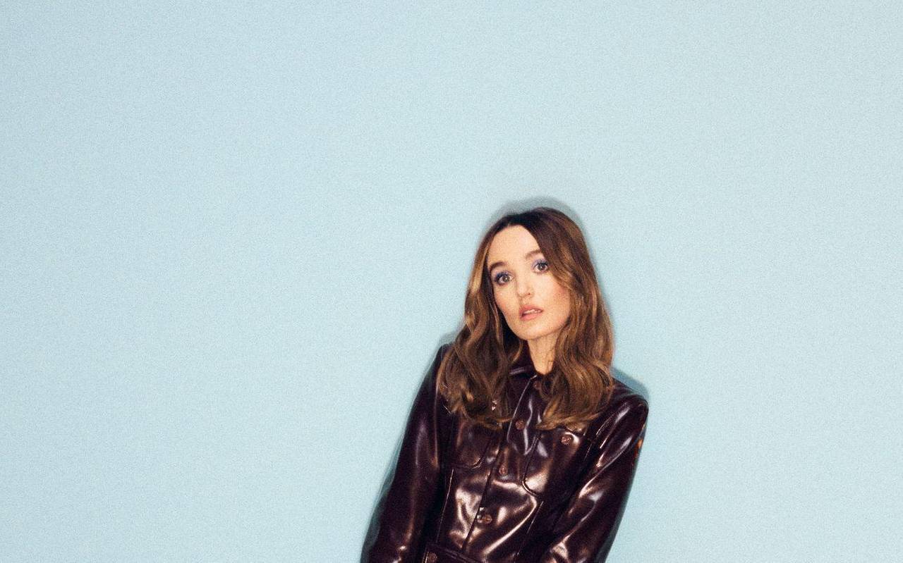 Look in Schokobraun von Chloe Fineman X Mother