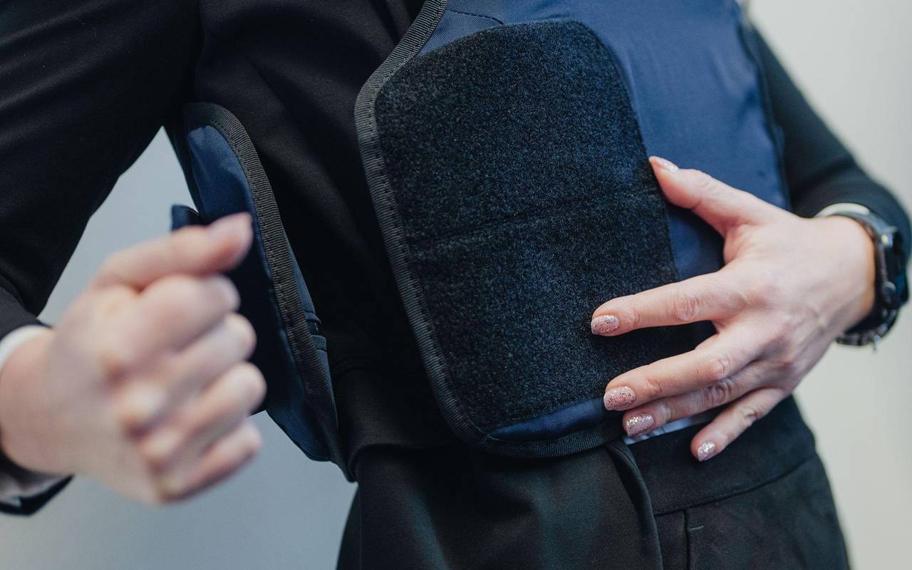 Schutzwesten für Gerichtsvollzieher