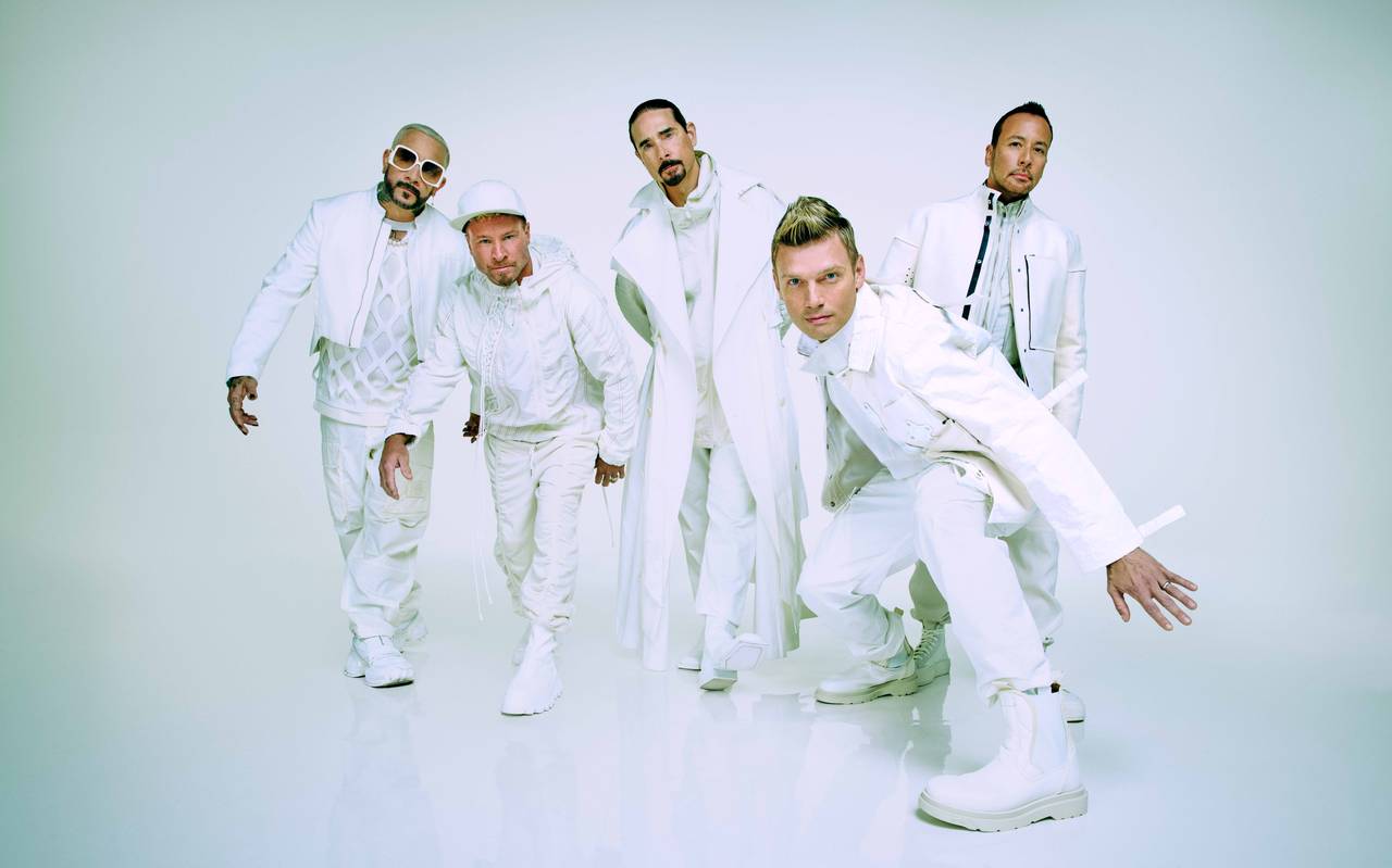 Die Backstreet Boys ganz in Weiß