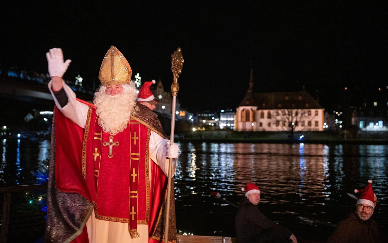 Fackelschwimmen in der Mosel
