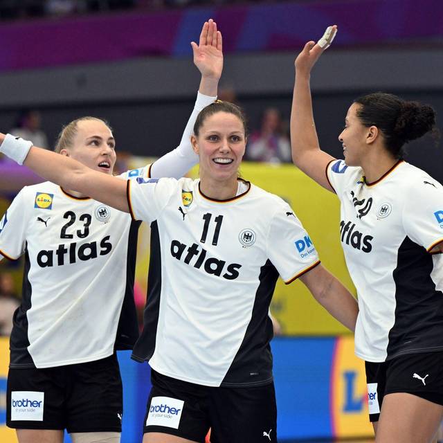 Annika Lott, Xenia Smits und Aimée von Pereira (v.l.n.r.)