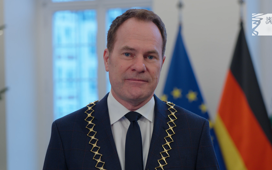 Oberbürgermeister Stephan Keller bei der Neujahrsansprache 2025.