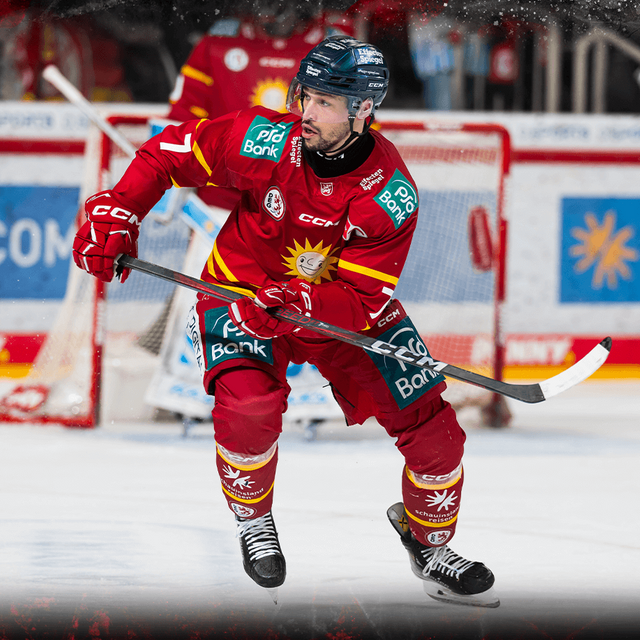 DEG-Sinan Akdağ auf dem Eis.