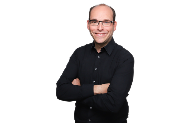 Philipp Klees - Moderator, Nachrichtenredakteur und Onliner von Antenne Düsseldorf.