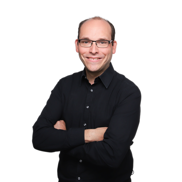 Philipp Klees - Moderator, Nachrichtenredakteur und Onliner von Antenne Düsseldorf.