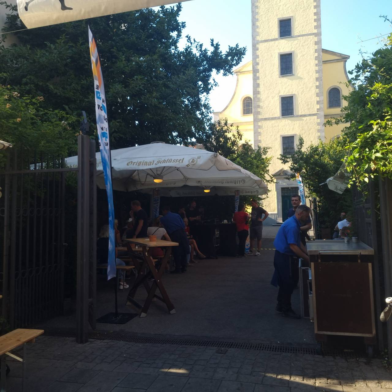 Fümmenneunzich um sechs LIVE