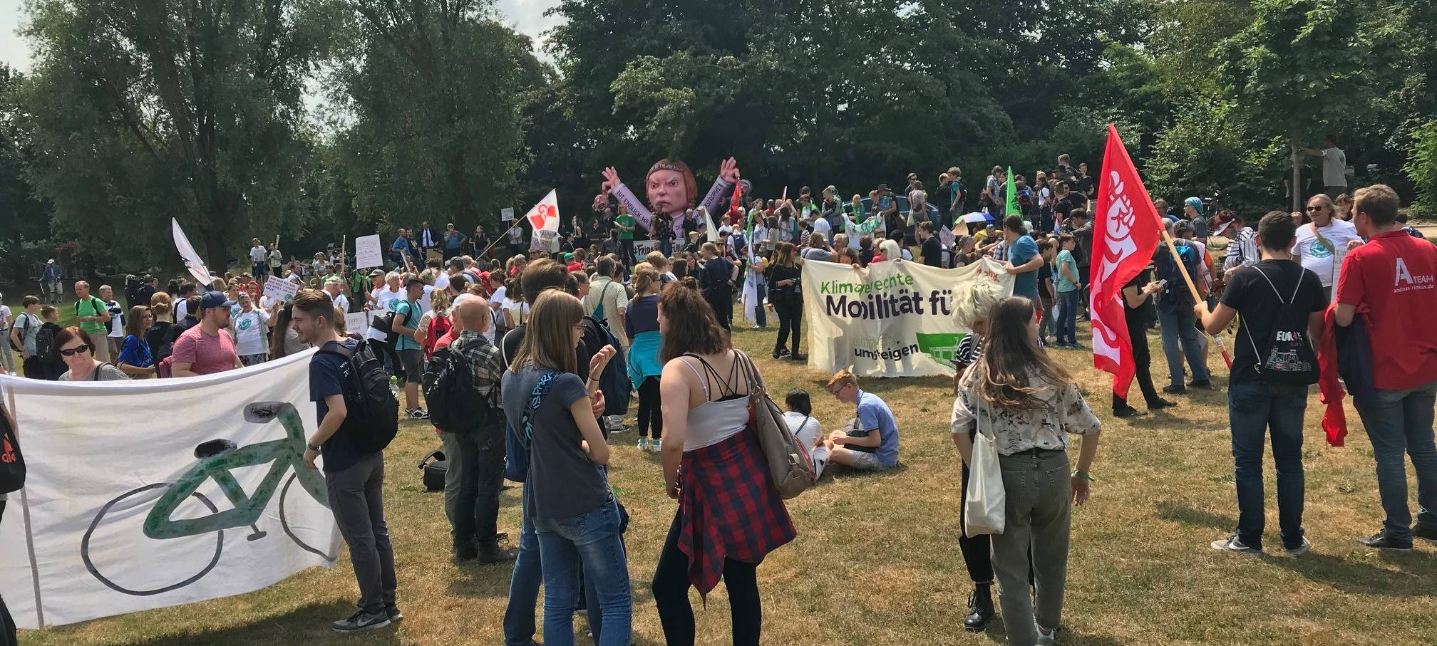 "Fridays for Future"-Demo heute auf Fahrrädern