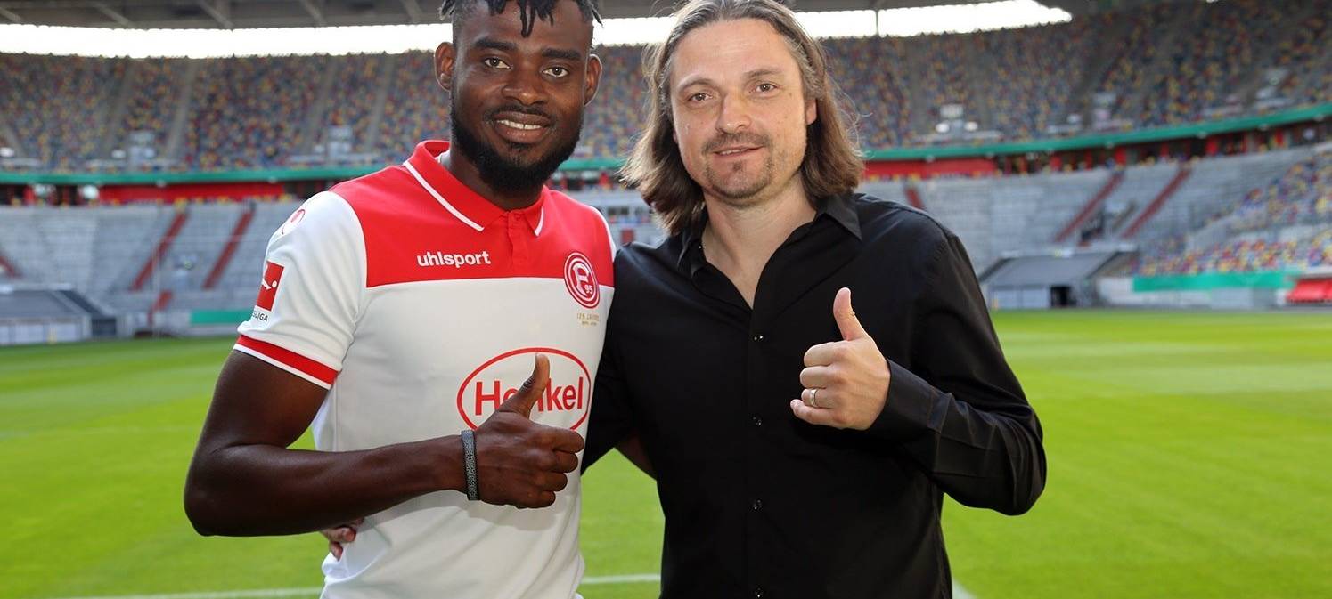 Fortuna holt Kasim Adams!