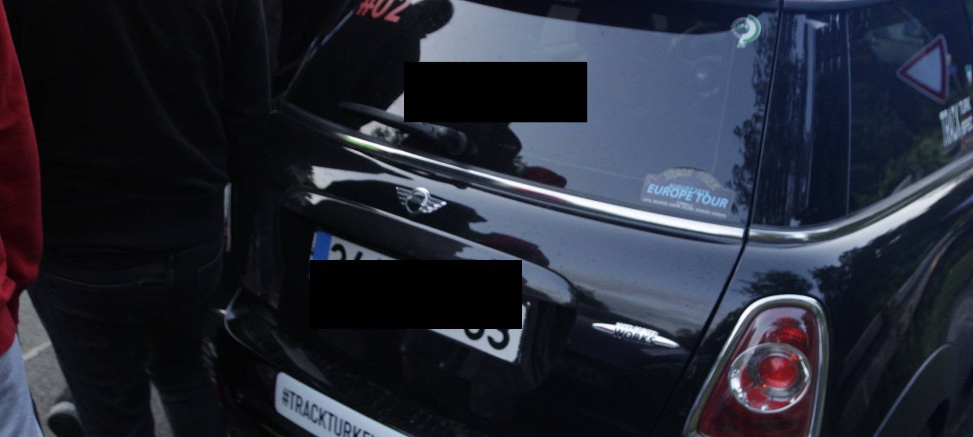 Polizei stoppt illegales Autorennen auf der A3