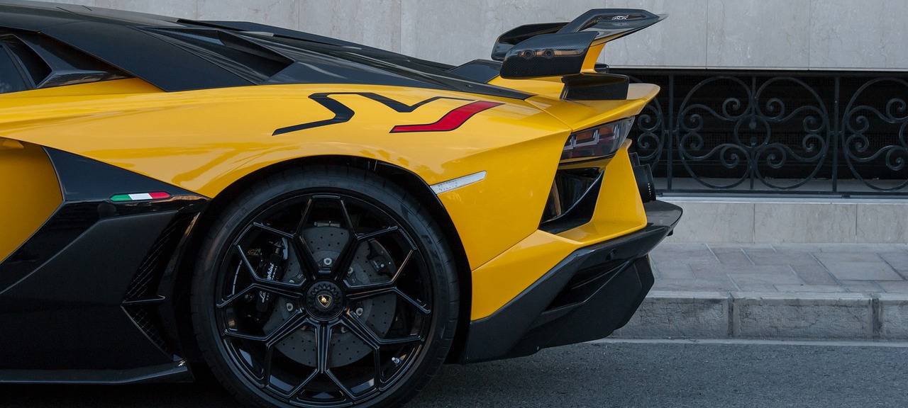 Land NRW versteigert zwei Lamborghini