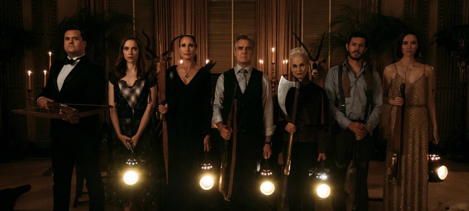 Die Familie Le Domas macht sich bereit für das perfide Spiel.