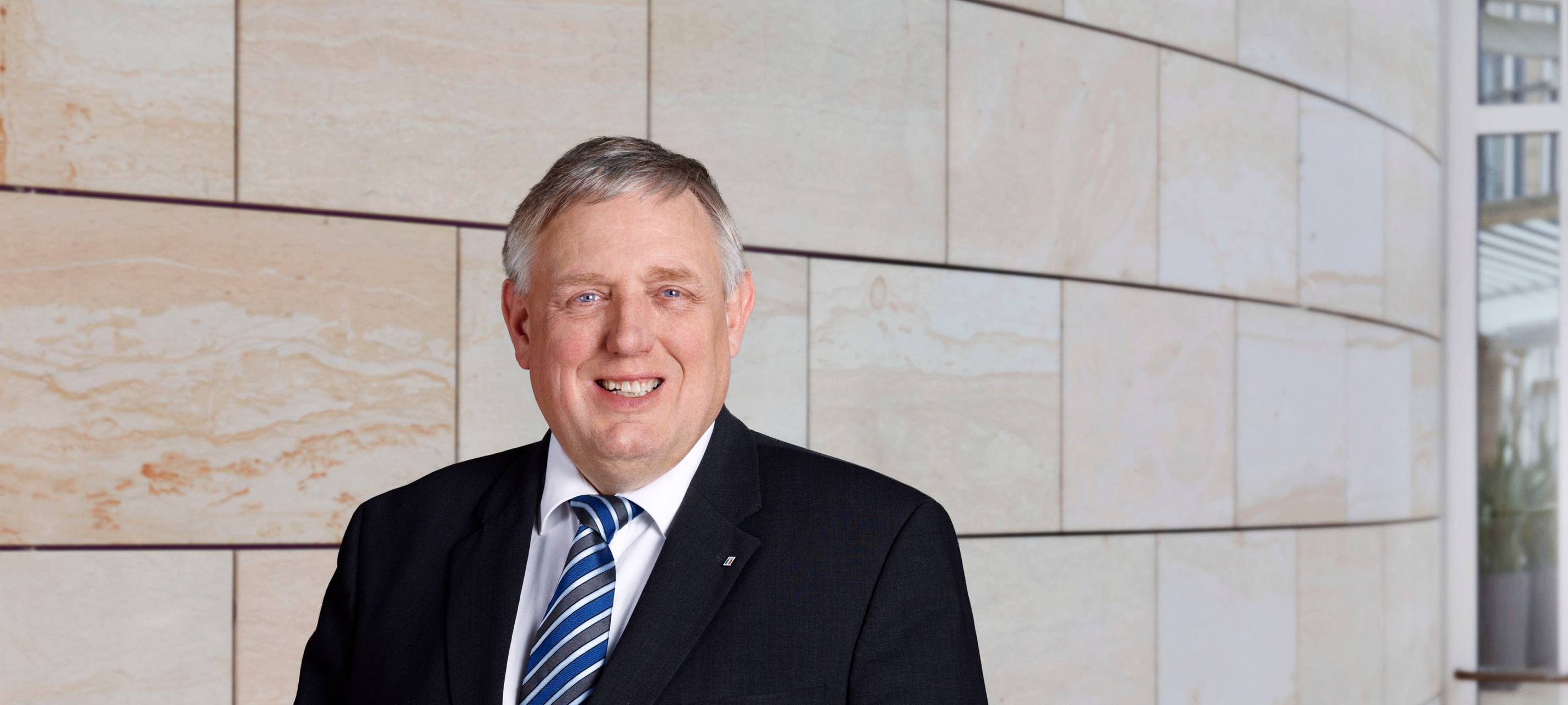 Land schließt in Köln drei Apotheken