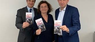 Stadt informiert mit Flyer über Übernachtungsmöglichkeiten