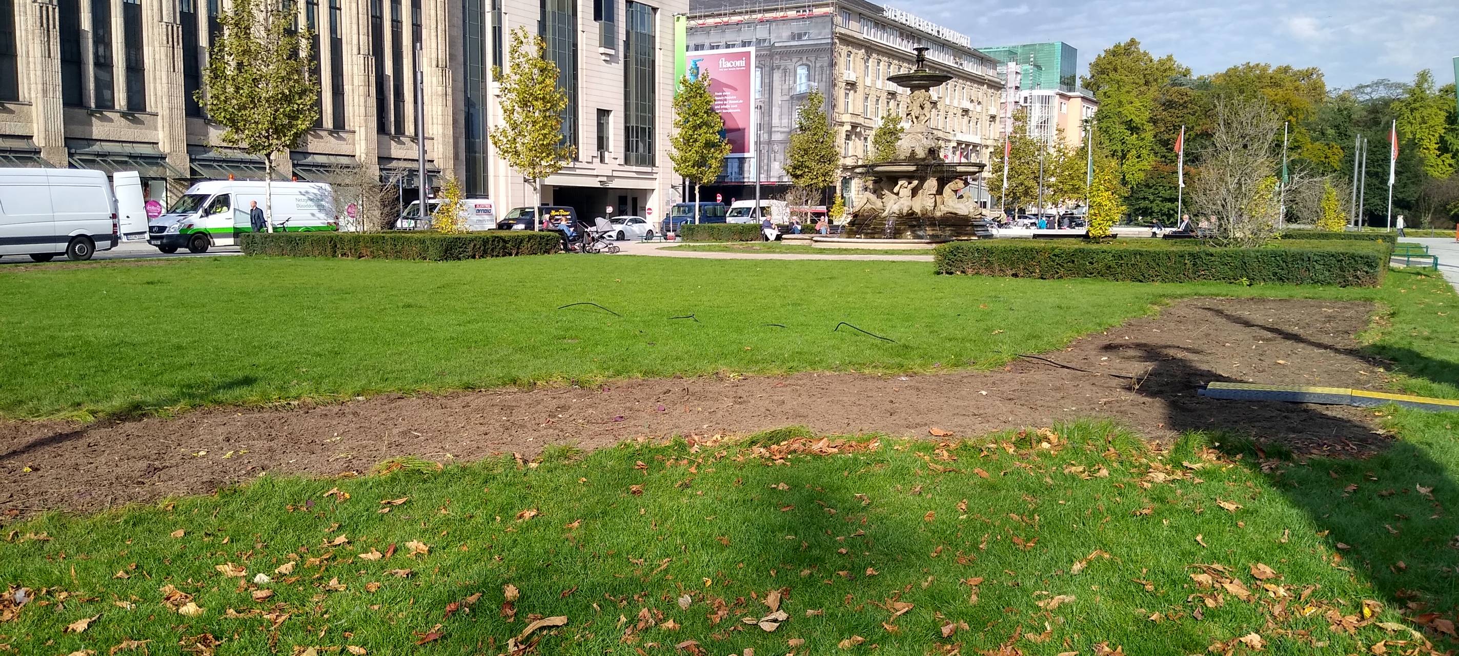 Vorbereitungen für die Eisbahn laufen