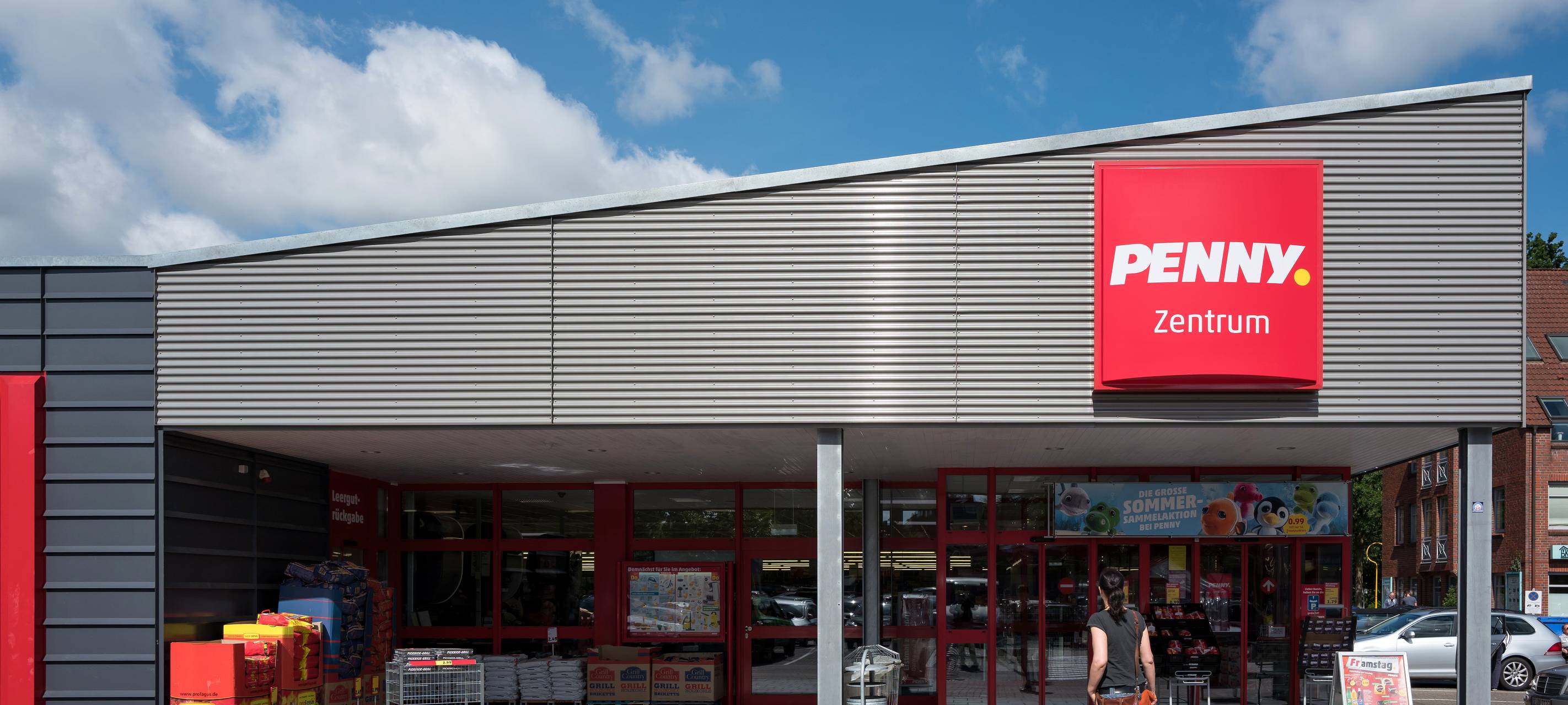 Düsseldorf: Diskussion um Wohnen auf Supermärkten