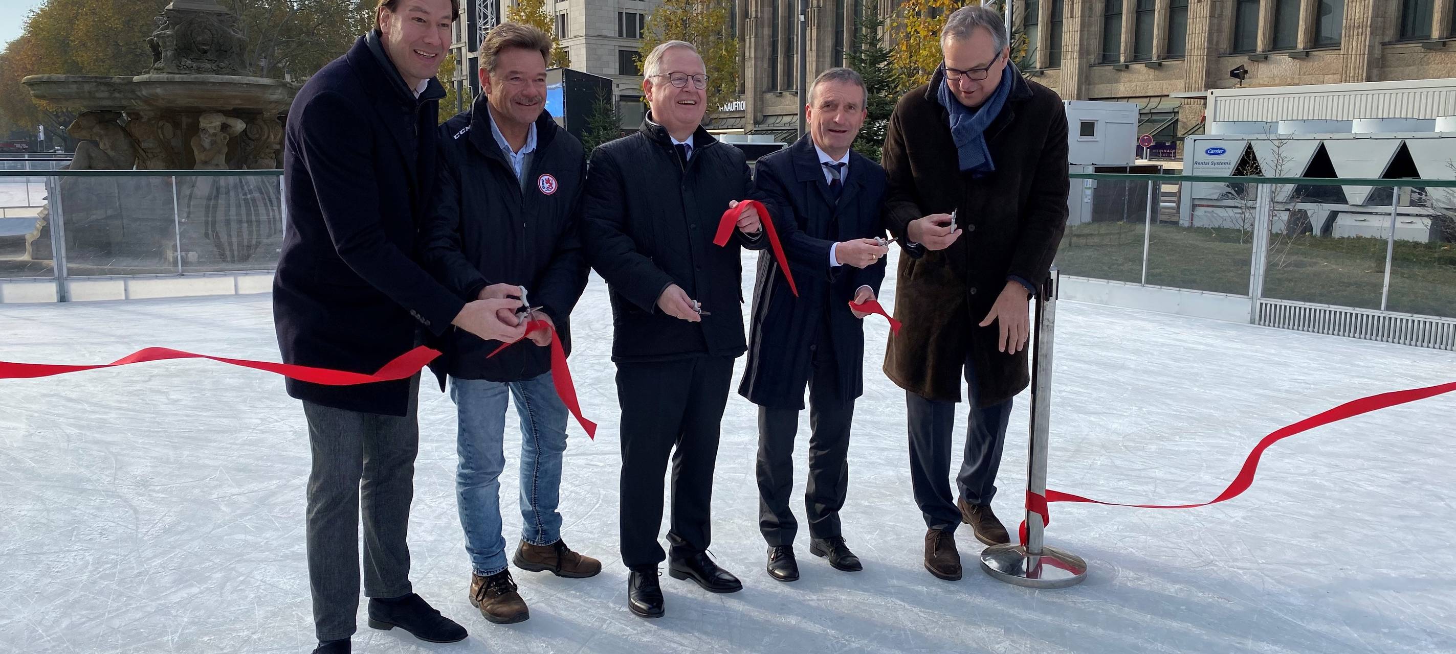Eisbahn an der Kö öffnet um 11 Uhr