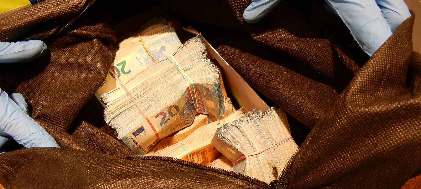 Kriminelle Bande ausgehoben - Juwelier als Kopf der Bande verhaftet