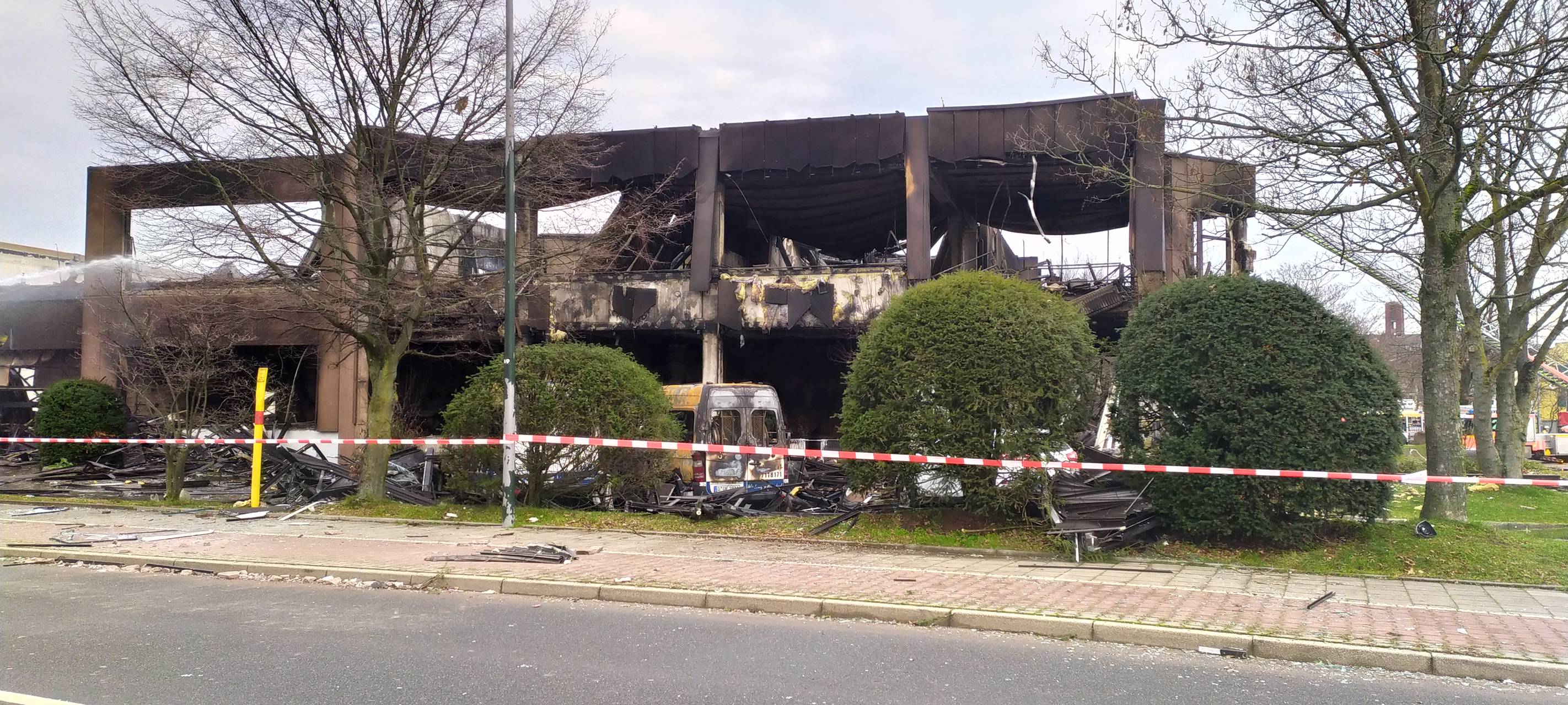 Feuer in Heerdt: Großeinsatz für die Feuerwehr