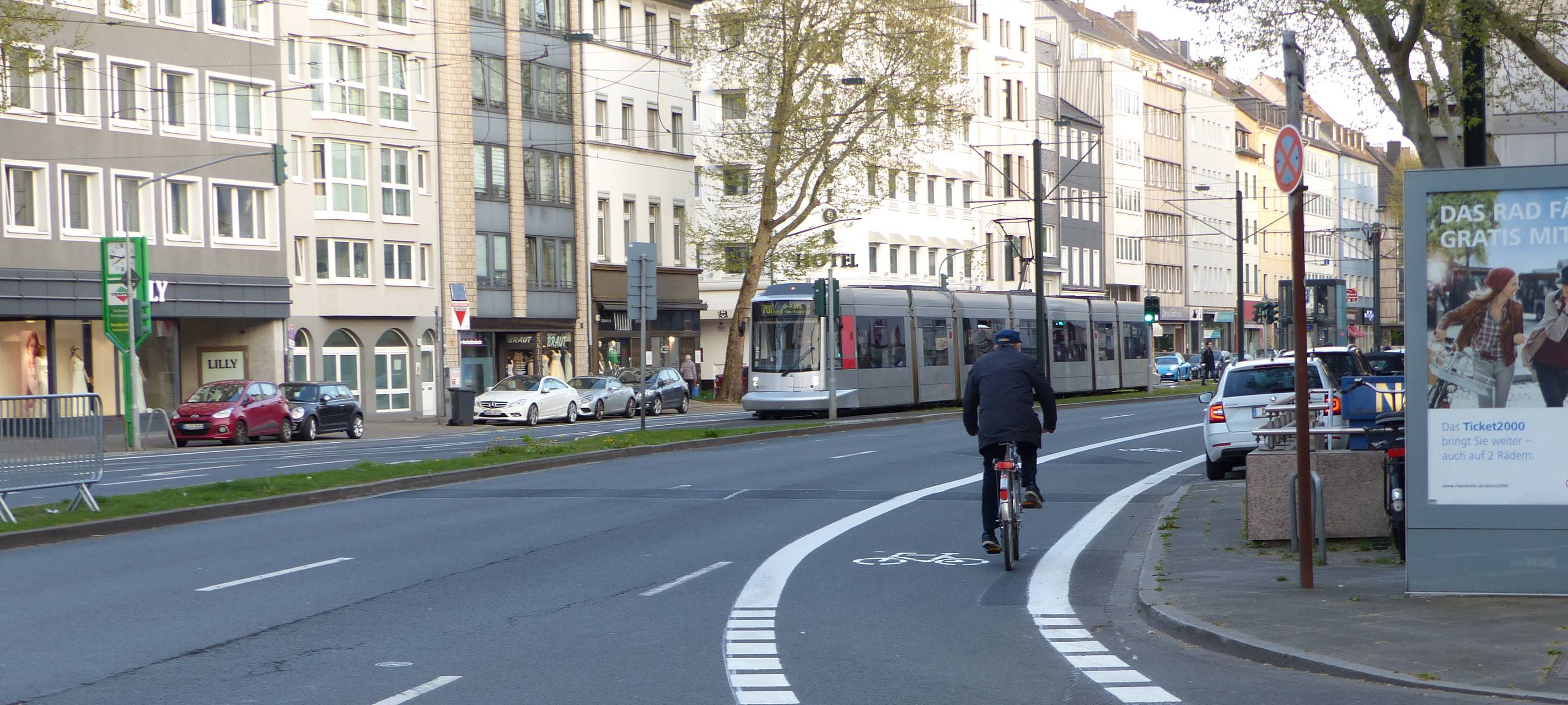 Mehr Radwege in Düsseldorf - Hier an der Kaiser-/Fischerstraße