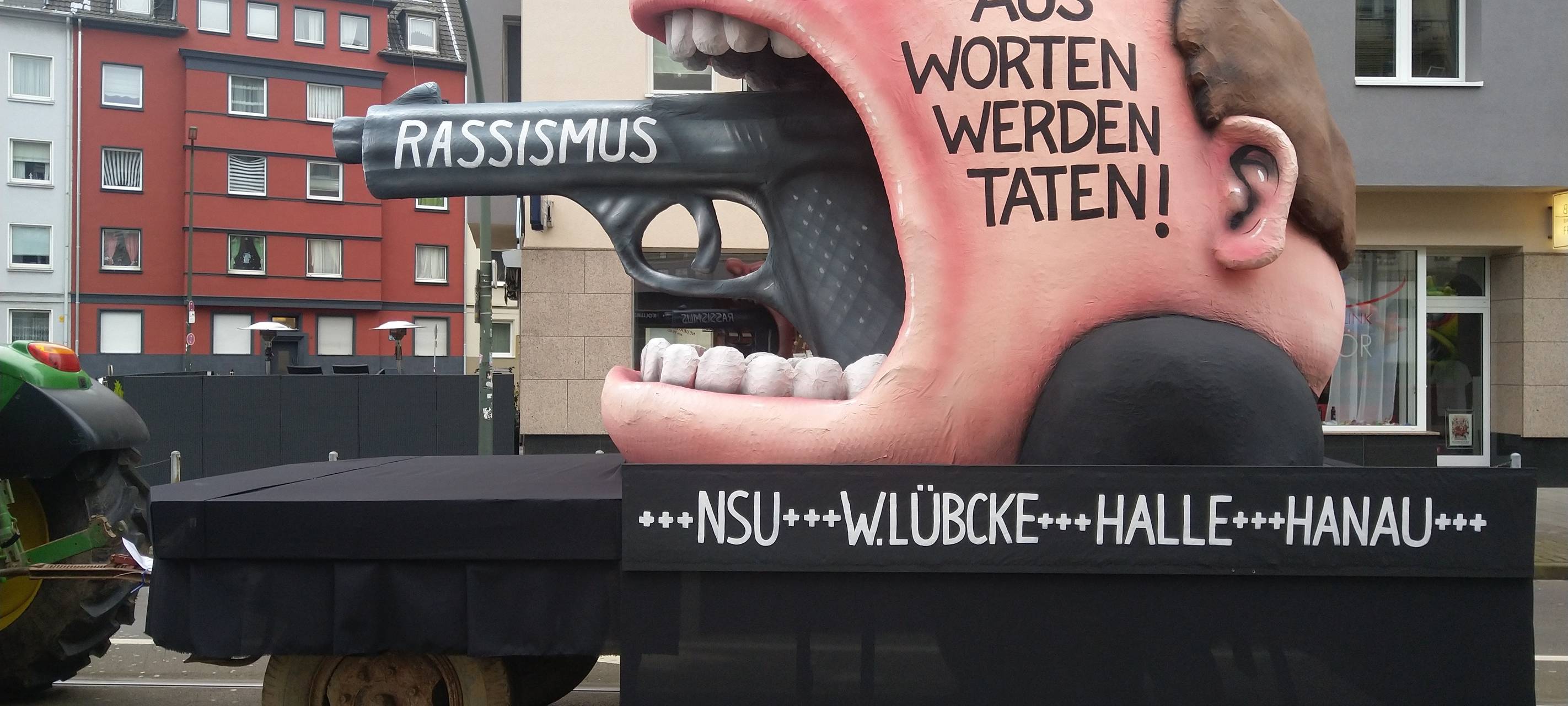 HELAU! - Die Mottowagen von Jacques Tilly