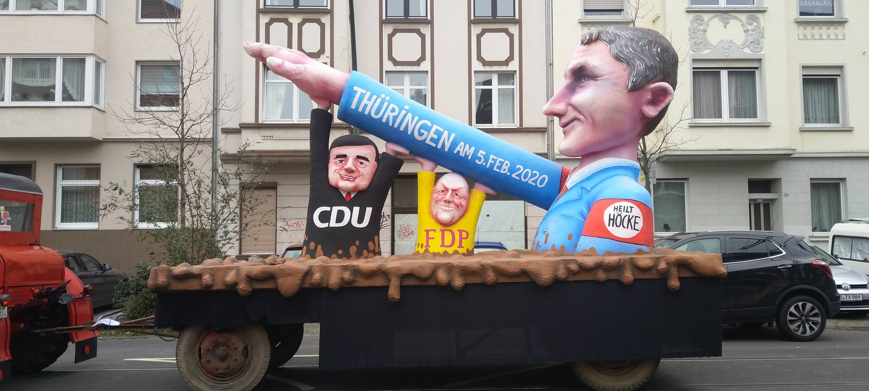 HELAU! - Die Mottowagen von Jacques Tilly