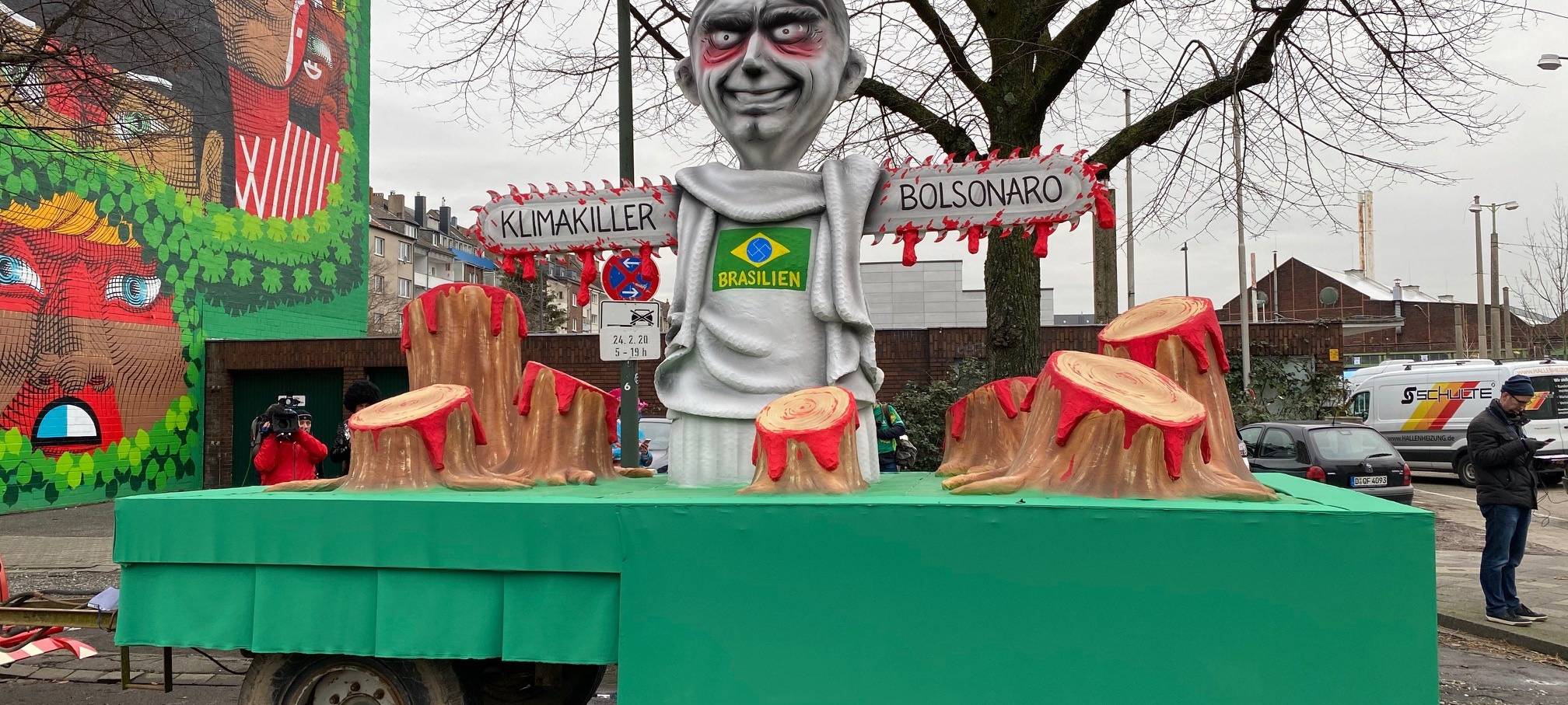 HELAU! - Die Mottowagen von Jacques Tilly