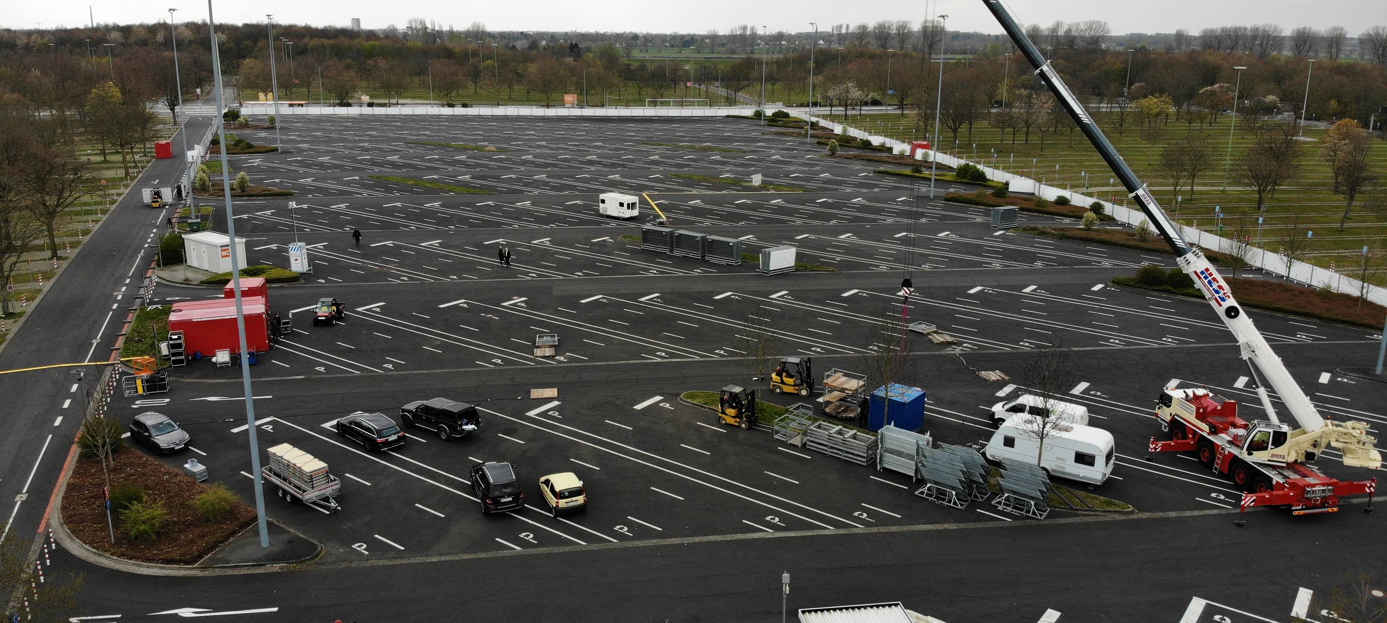 Zirkusluft im Autokino an der Messe