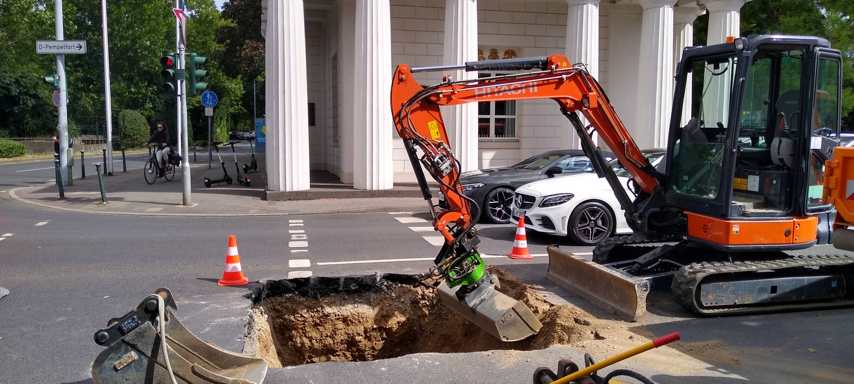 Maximillian-Weyhe-Allee teilweise gesperrt