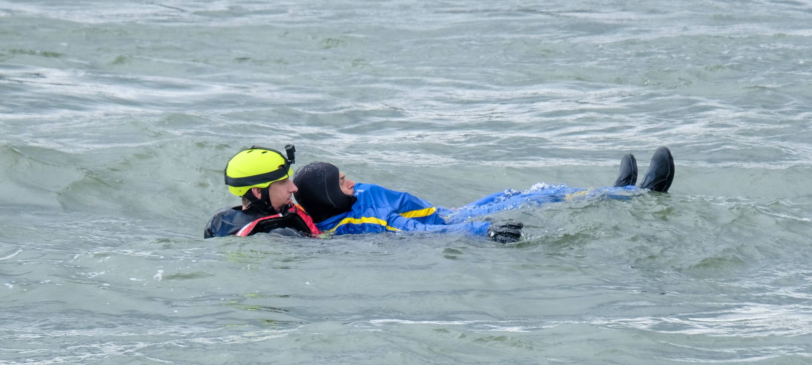 Düsseldorf: Neue Schilder warnen vor Rhein-Gefahr