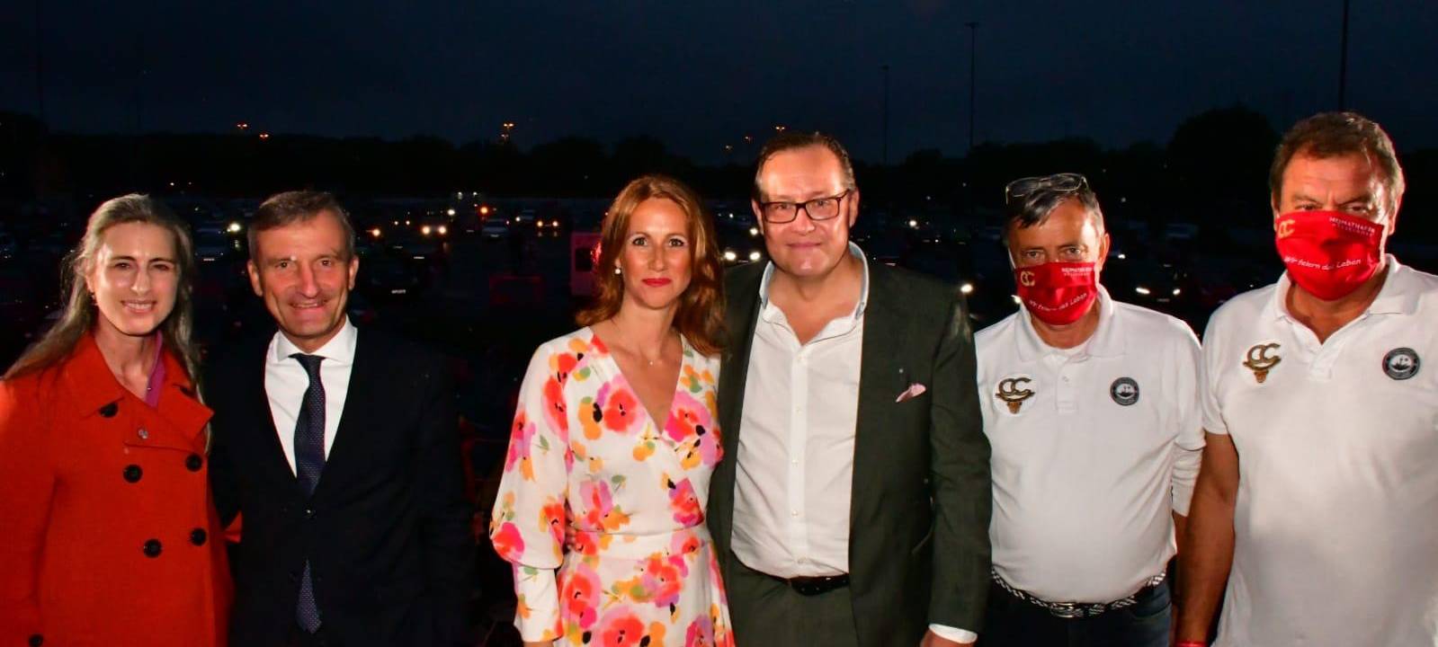 Düsseldorfer Prinzenpaar im Autokino vorgestellt